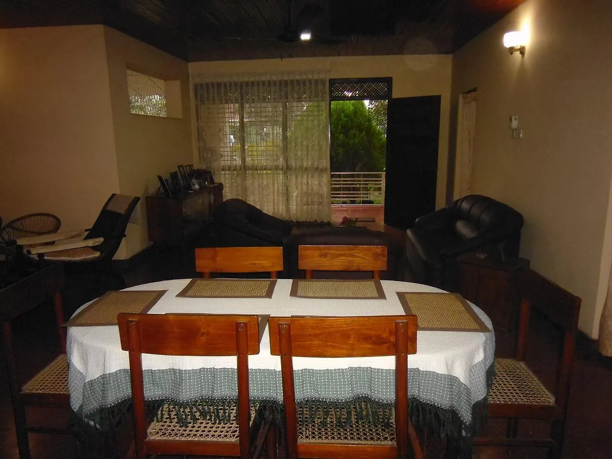 Mama'S Hostel By Taprobane Negombo Villa